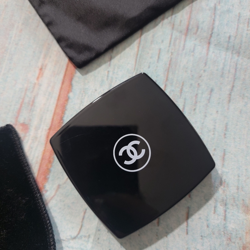 SALE🎉 Limited Chanel duo mirror - Picture 3 of 4